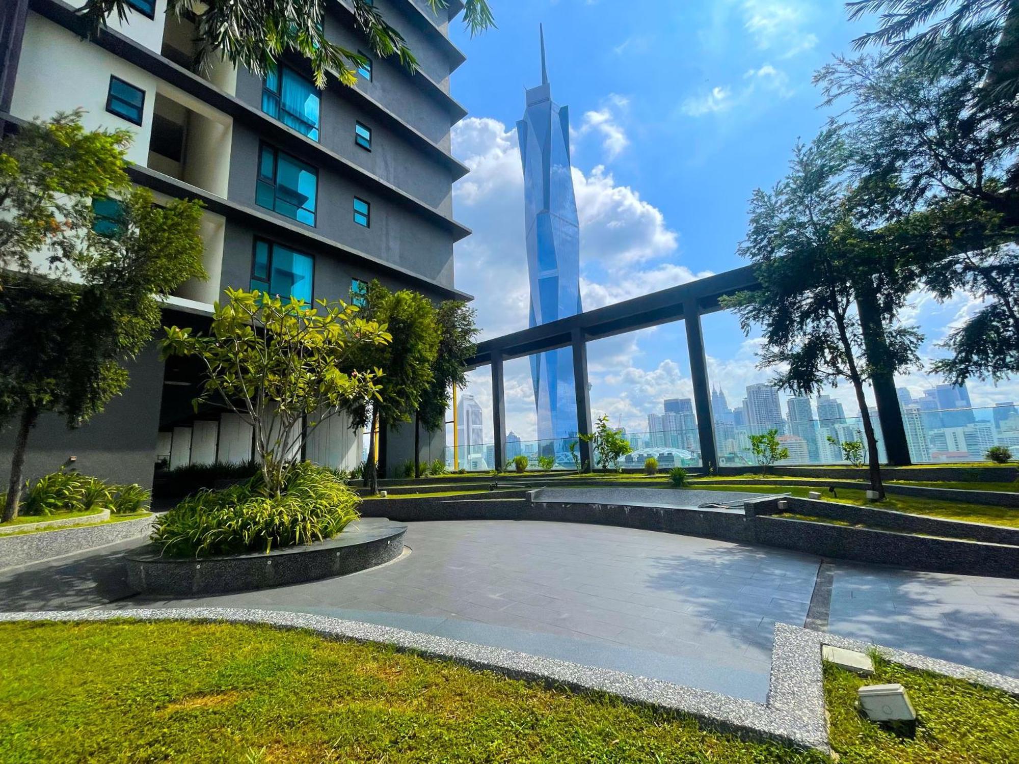 Astra At Opus Residences Kuala Lumpur Bagian luar foto